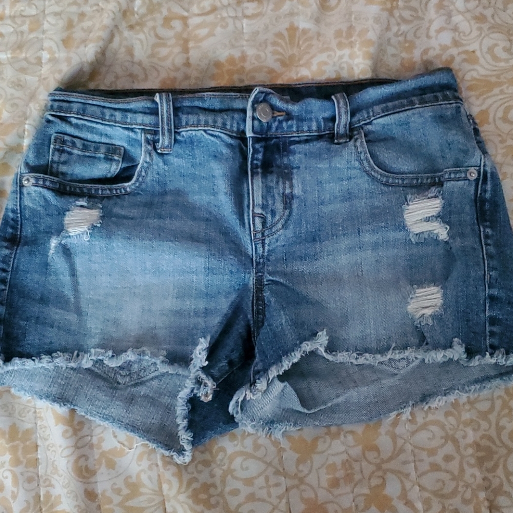 Old navy boyfriend style shorts